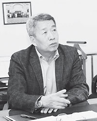 РОМАН КИМ